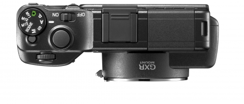 리코 GXR은 새로운 타입의 하이브리드 카메라로서 뛰어난 조작성을 자랑합니다.