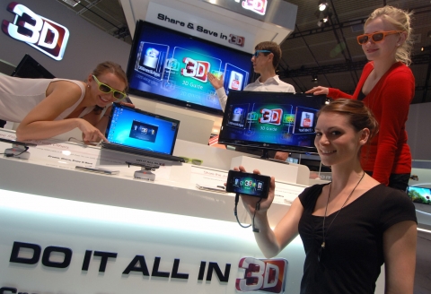 LG Showcases Complete 3D Ecosystem At IFA 2011