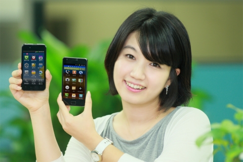 KT, 삼성·LG전자와 협력 중장년층을 위한 쉬운 스마트폰 UI 선보여