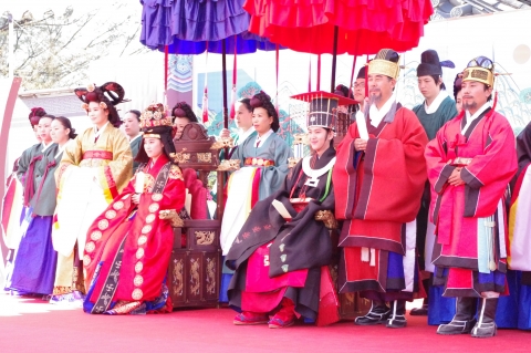 서울시, 15세 고종과 16세 명성후 민씨의 왕실혼례식 재현행사 개최