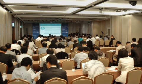 MDS테크놀로지는 한국산업단지공단과 공동으로 구로호텔에서 ‘리테일 IT기술 세미나’를 개최하였다.