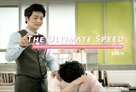 LG유플러스(부회장 이상철 / www.lguplus.com)가 10월 4G LTE 서비스 본격화를 맞아 새로운 U+ LTE의 TV CF ‘4G시대 속도가 능력’을 온에어(on-air)한다고 13일 밝혔다. 사진은 TV CF ‘속도가 능력이다’의 한 장면.