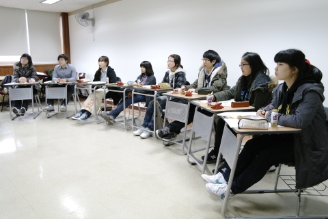 대치동 신우성논술학원 수업 장면