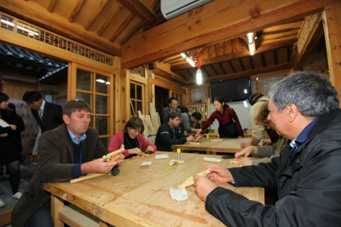 주한외국사절, 계동 청원산방에서 공방 체험