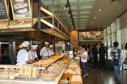 필리핀 마닐라 1호점 매장 내부 전경