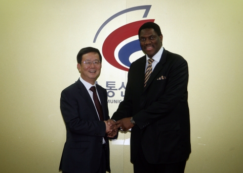 방통위 신용섭 상임위원, 남아공 텔콤 회장 면담