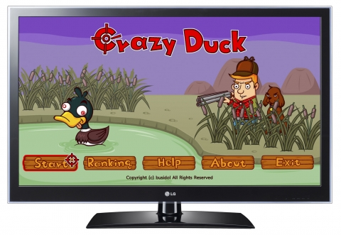 LG전자가 개최한 'LG 스마트TV 앱 컨테스트'에서 매직모션리모컨을 활용한 사격게임 '크레이지 덕'이 1위로 선정됐다. 사진은 '크레