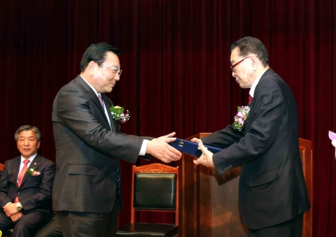 정기호 영광군수, 제7회 풀뿌리민주대상에서 '대상' 수상