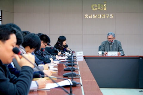 28일 충남발전연구원(원장 박진도)은 옥스포드브룩스대 '프리탐 싱(Pritam Singh)' 교수를 초청, 