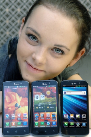 美 AT&T를 통해 ‘옵티머스LTE’의 미국향 스마트폰 ‘LG 니트로 HD’