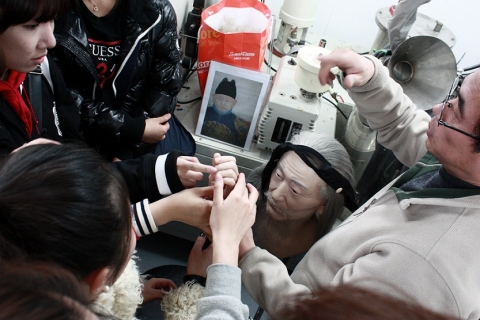 특수분장제작소 견학 현장 모습