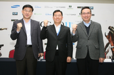 WCG 개막 기자회견 컷(사진 좌측부터 삼성전자 권강현 전무, WCG 이수은 사장, 부산 정보산업 진흥원 서태권 사장)