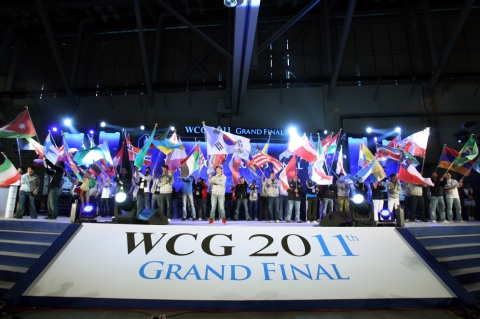 WCG 2011 그랜드 파이널 개막식에 참석한 기수단 컷