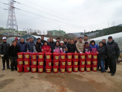 영광군 홍농읍 바르게살기운동 위원회, 김장김치 전달로 이웃사랑 실천