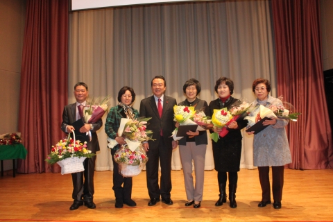 노현송 강서구청장과 구청장상 표창자