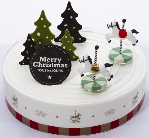 크리스마스마을의 회전목마 케이크