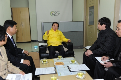 강운태 광주시장, 장애인직업재활 근로사업장 현장방문