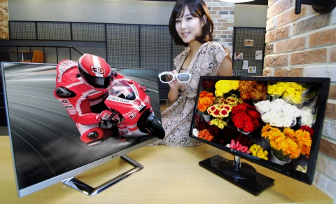 LG전자는 현재 판매중인 모니터 대부분이 채택한 TN방식 패널을 점차 줄이고, 내년부터 IPS패널 모델을 대폭 늘리기로 했다. 올해 7개 모델인 IPS패널 모니터는 내년 23개로 