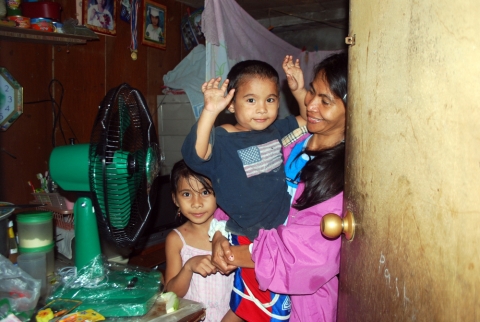 필리핀 빈곤가정 선풍기 지원
