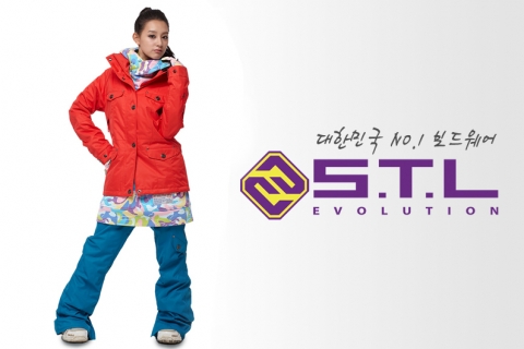 하이킥3의 김지원, STL 스키·보드복 입고 눈부신 미모 발산