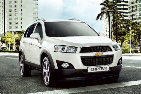 한국지엠주식회사는 리얼(Real) SUV(Sport Utility Vehicle) 쉐보레 캡티바(Captiva) 2.0디젤 모델을 개발, 내년 1월 중 본격 시판에 들어간다고 25
