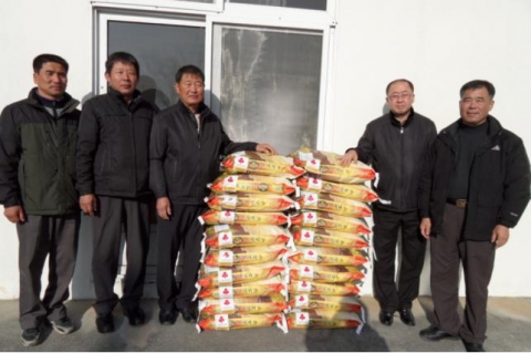 영광군 백수읍 해당화 동호회, 경로당에 사랑의 쌀 나눔