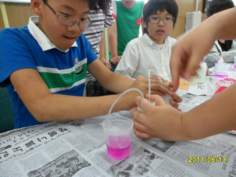 군산대 생활과학교실, 방학 중 ‘찾아가는 과학교실’ 열어 호평