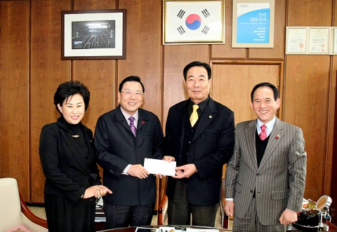 바르게살기운동영광군연합회, 테마 찻집 운영 수익금 240여만원 영광군에 기탁