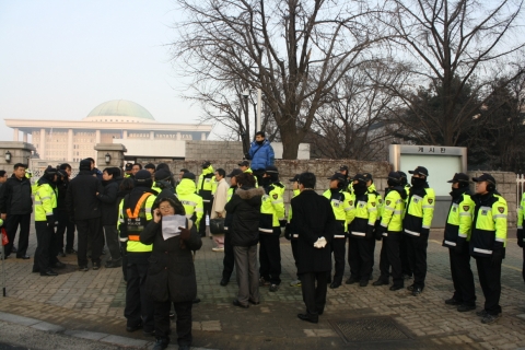 전지협, 여야합의한 2012년 지역아동센터 운영비 지원예산에 강력 항의하는 기자회견 개최