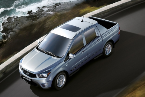 코란도스포츠 외관