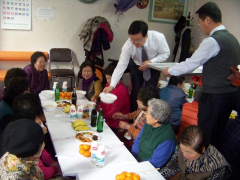 광주시 기획조정실, 경로당에서 봉사활동 펼쳐