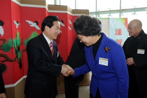 강운태 시장은 3일 김대중컨벤션센터에서 광주상공회의소가 개최한 2012년 신년인사회에 참석했다.