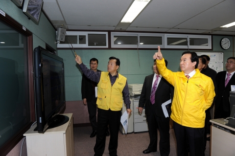 강운태 광주시장, 시 재난상황실 방문 제설작업철저 지시