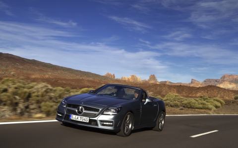 메르세데스-벤츠 The new SLK 200 BlueEFFICIENCY