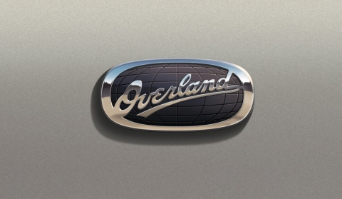 그랜드 체로키 오버랜드 뱃지