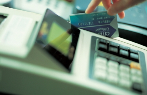 중소가맹점 카드 수수료율 인하…중소가맹범위도 연 매출 2억 원 미만 확대