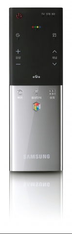삼성전자는 음성인식 기능과 터치패드를 탑재한 혁신적인 '스마트 터치 리모컨(Smart Touch Remote control)'을 출시한다.