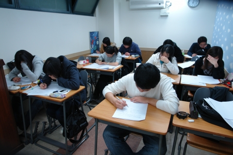 신우성학원 수업장면
