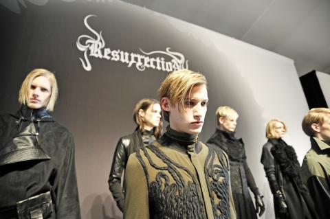 ‘컨셉코리아 FW12’가 지난 2월 10일 오전 11시(현지시간) 뉴욕 링컨센터 더 스테이지(The stage)에서 성황리에 개최되었다.