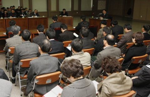 한범덕 청주시장, 구청 대회의실에서 직원과의 대화 실시