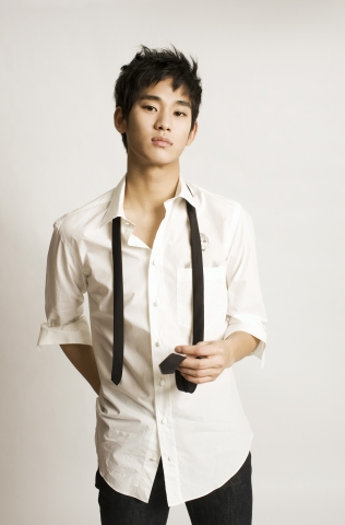LG생활건강 비욘드 신규모델 김수현