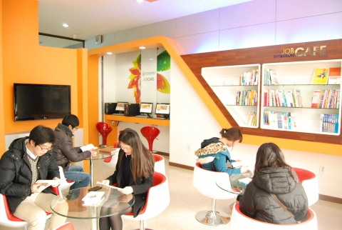 한기대 잡카페(JOB CAFE) 내부 전경