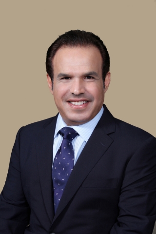 나세르 알 마하셔 CEO
