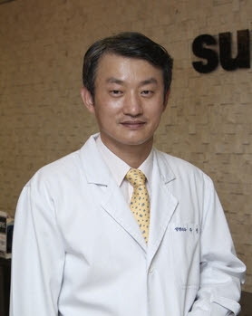 수성형외과 유정원 원장