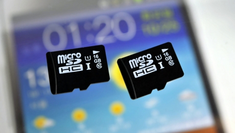 삼성전자가 고성능 모바일 기기에서 최고의 성능을 구현하는 초고속 UHS-I*microSD 메모리 카드를 본격 양산하기 시작했다.