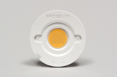 브릿지룩스는 픽실레이션 없이 깨끗하고 일관된 백색광을 제공하는 높은 플럭스 밀도의 컴팩트형 광원인 Bridgelux® Cetero™ SLM(Spot Light Module)을 발표했다.