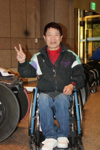 고희(古稀)의 나이와 신체적 장애에도 불구하고 &#039;휠체어마라톤&#039;에 출사표를 던진 일본의 이마이즈미 선수.