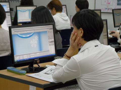 여성 유망직종 잡(job)아라…고학력 주부들의 재취업 유망직종 '2D 애니메이션 디지털 제작 전문가'