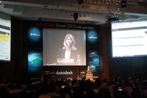 오토데스크 코리아(대표이사 한 일, www.autodesk.co.kr)는, 서울 양재동 소재 엘타워에서 개최된 ‘AutoCAD Show 2012’ 행사가 500여 명의 국내 고객들이 참석한 가운데 성황리에 종료되었다고 밝혔다.