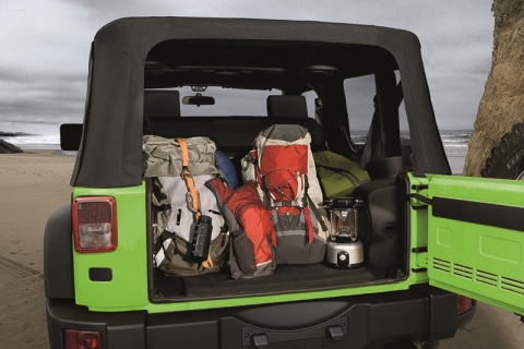크라이슬러, 국내 유일의 소프트탑 컨버터블 SUV Jeep 랭글러 스포츠 출시